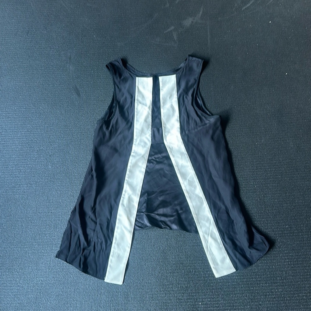 Parker black and white top silk